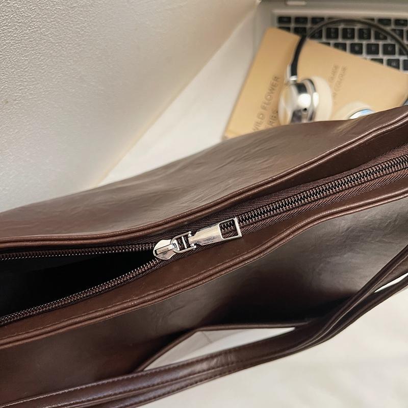 Vintage Shoulder Bag Women's Tote Bag Large Capacity Underarm Bag