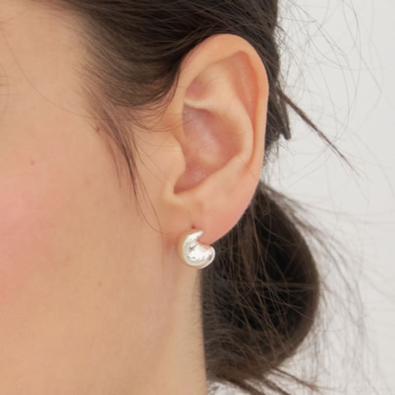 STILL INSTANT Flow Curl Earring