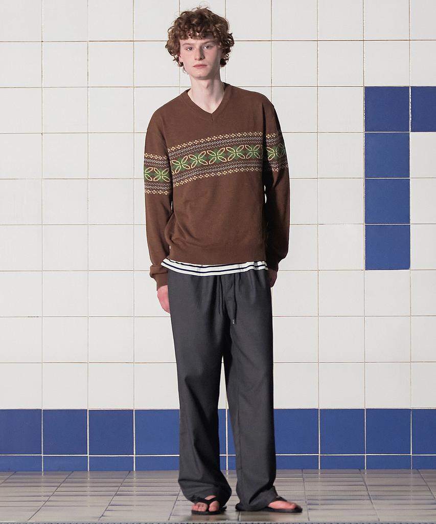 UNALLOYED Clover Argyle V-Neck Knit / Brown