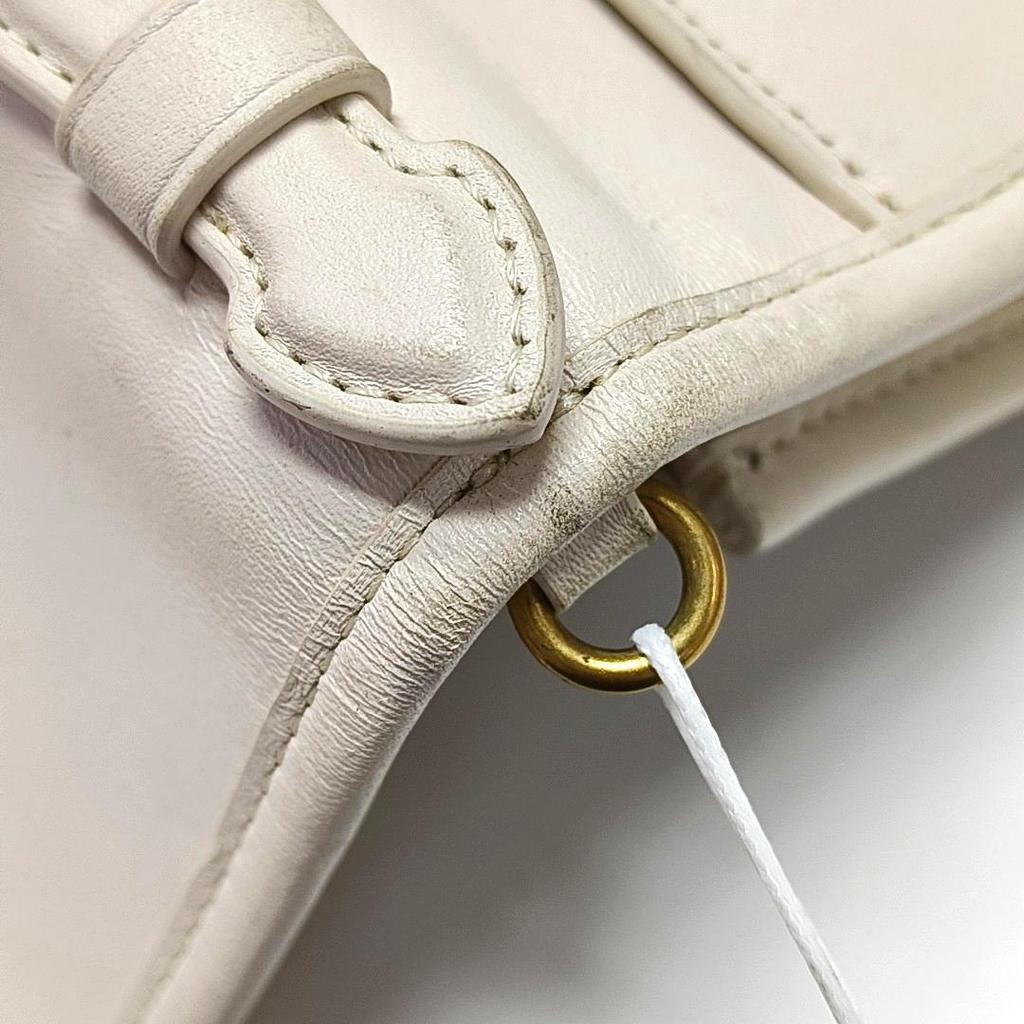 [Pre-Owned] White Leather Crossbody Bag - Good #1NDP2CG