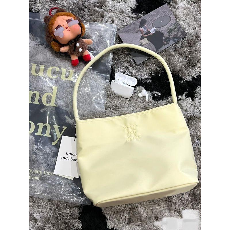 

Official Authentic Products South Korea Mucu and Ebony Letters Hand-Carrying Handle Bag Zhao Lusi Jennie Same Style Embroider Milk yellow