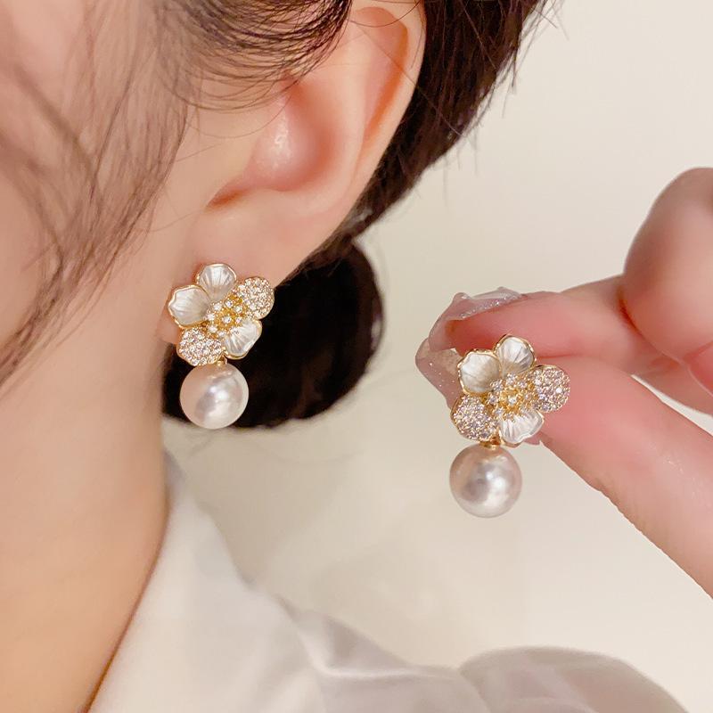 Sweet Dripping Oil Zircon Pearl Flower Stud Earrings Light Luxury Temperament High Sense Earrings Mori Personality Versatile Earrings Women