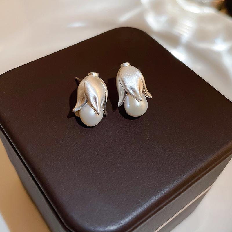 Trendy Geometric Fringed Pearl Earrings Korean Version Dongdaemun Retro Temperament Earrings Fashionable Personalized Earrings