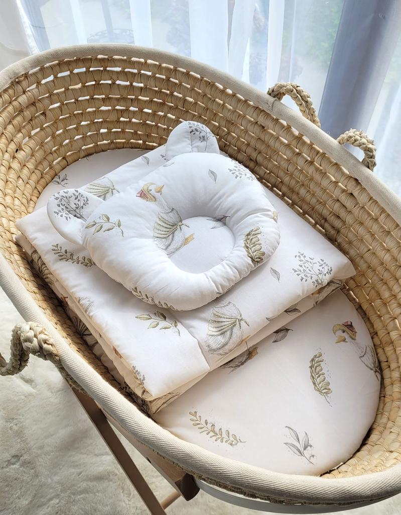 Teddy Bear Duvet with Filling and Contoured Pillow - 2-piece Set - Geese