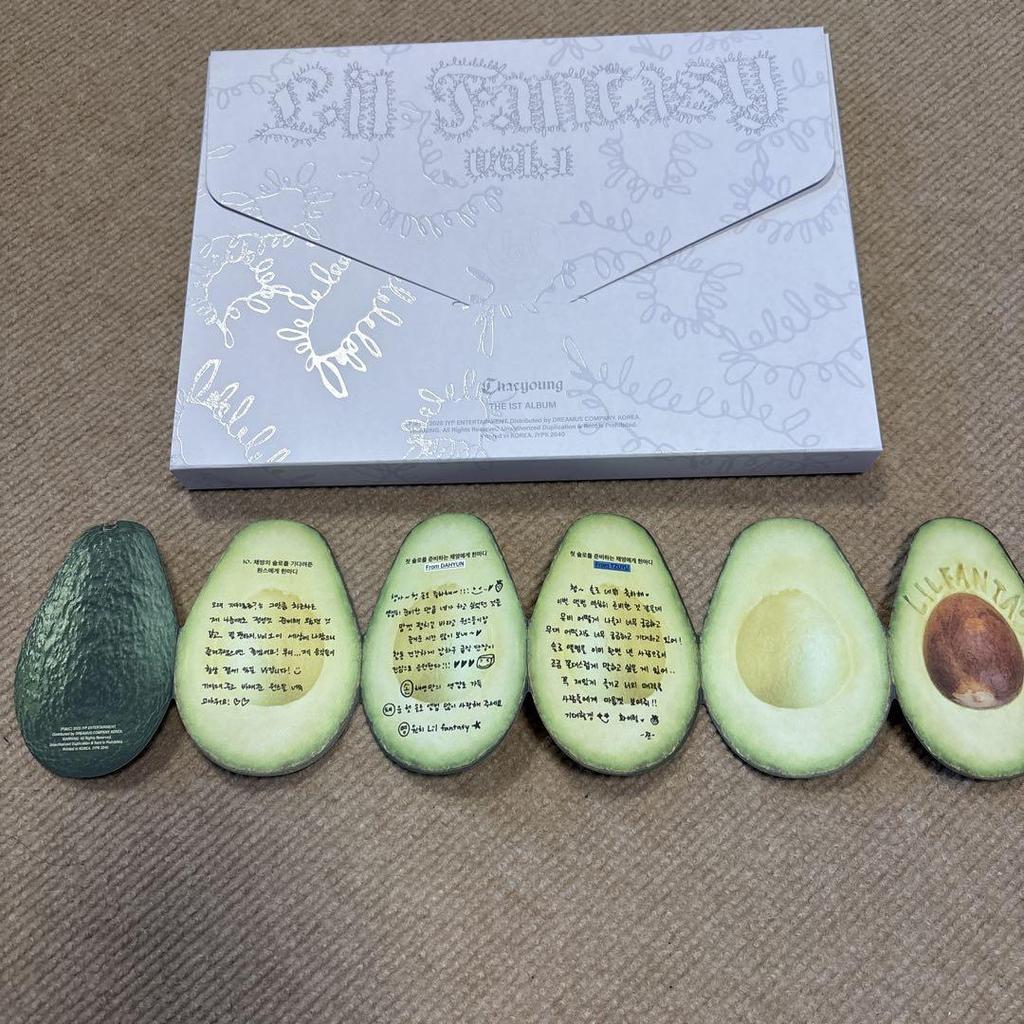 [USED] TWICE Chaeyoung Lil Fantasy Murmur Ver. Trading Card