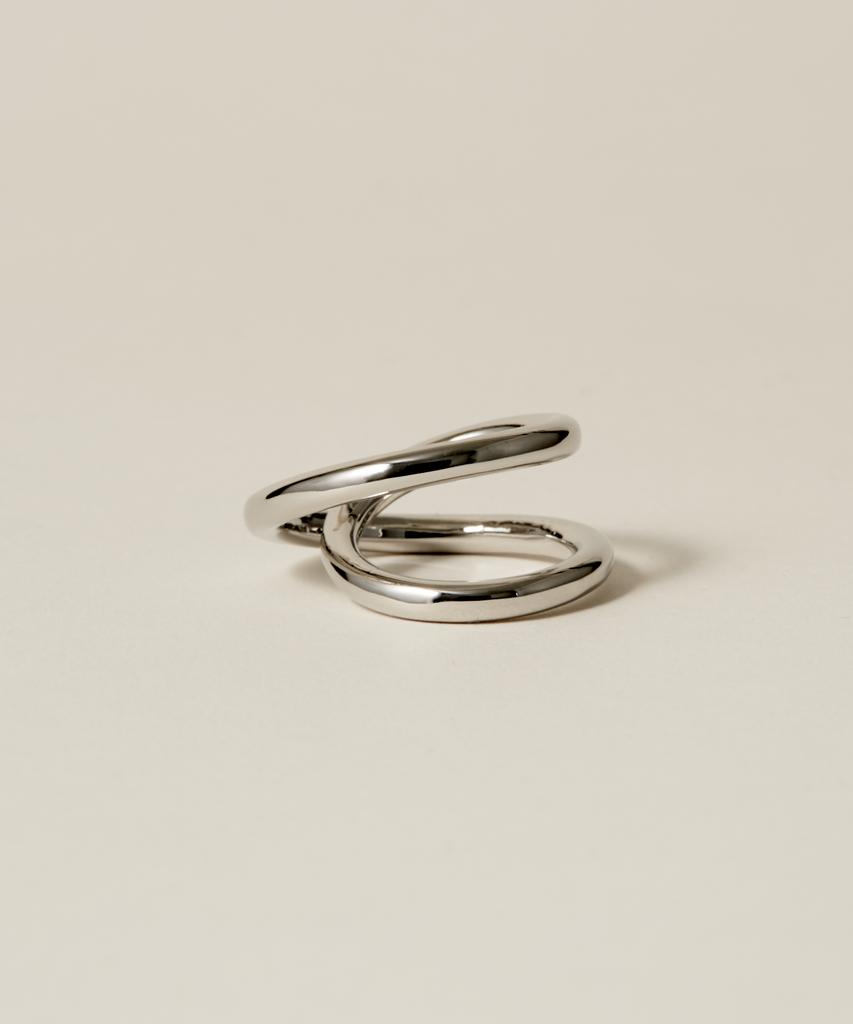 Novice Tokyo Spiral Cross Ring / Silver