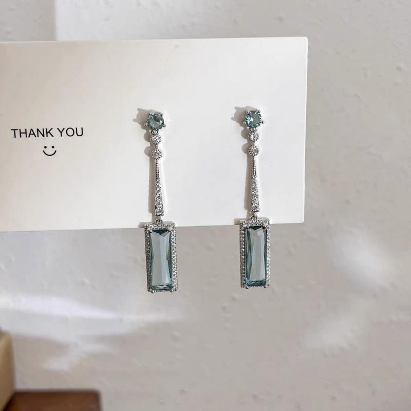 

Premium Design Blue Crystal Geometric Earrings New Trendy Korean Temperament Silver Needle Earrings Earrings