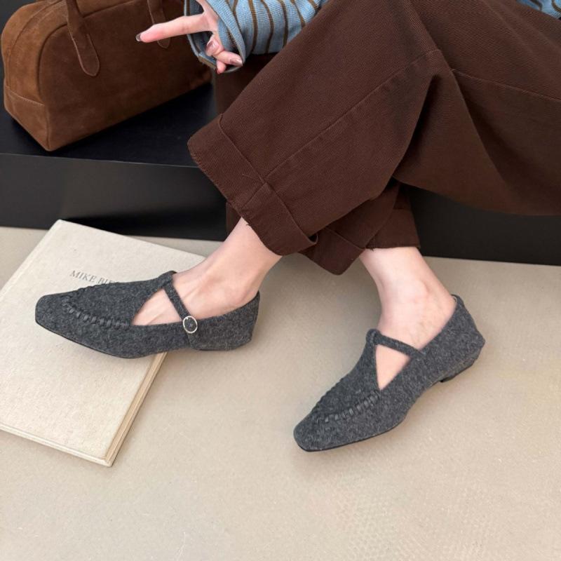 

Retro Mary Jane single shoes women s shoes 2025 new spring and autumn loafers pointed woolen single shoes 39 абрикосовий