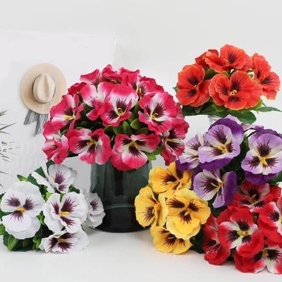 Woondecoratie – Decoratieve bloemen en kransen