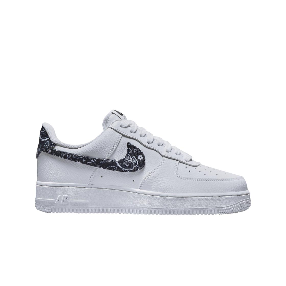 

Женские кроссовки Nike Air Force 1 07 Essential Paisley Swoosh White Black DH4406-101