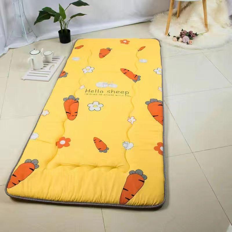 Ortable Futon Mattress | Skin-Friendly, Non-Slip, Breathable Cam Sleeping Pad with Star Pattern, Foldable Tatami Mat for Home and Travel