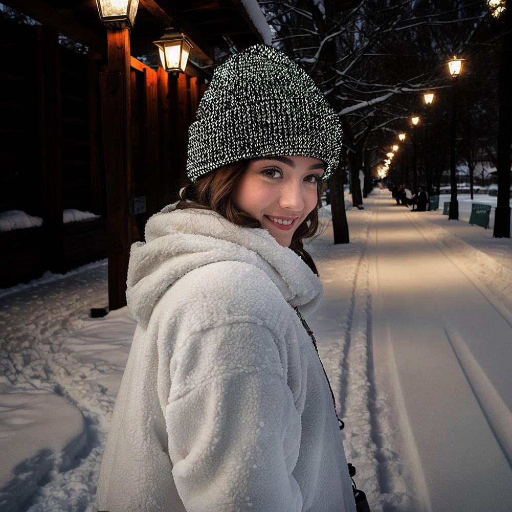 Unisex Winter Reflective Beanies High Visibility Noctilucent Reflective Knit Hat Glow In Dark For Winter Night Walks