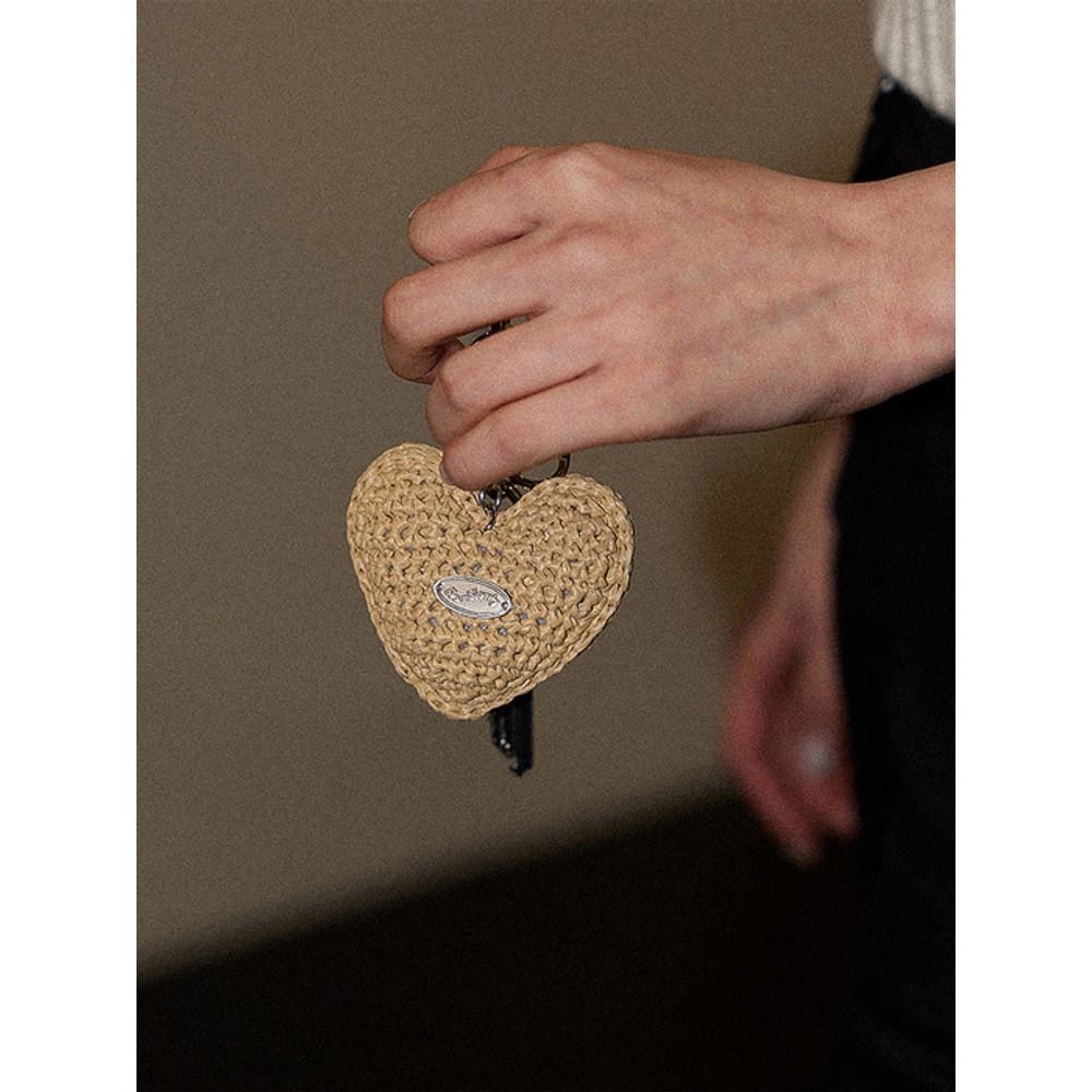 Slowslowly Chubby Heart Handmade Crochet Raffia Keyring _ Natural Beige