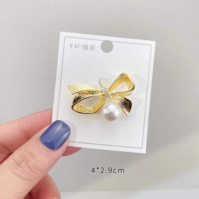 Exquisite Brooch Corsage Pin Fixed Clothes Accessories Anti -Light Buckle Flowers Animal Imitation Pearl Zircon Brooch