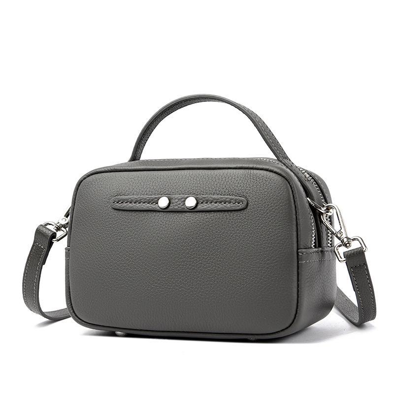

2024 Новые женские универсальные сумки-мессенджеры из мягкой кожи для пожилых серый