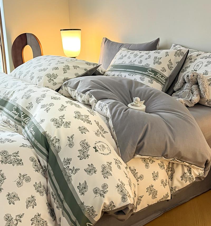 Bedding Four-piece Set, Cotton Pure Cotton Floral Quilt Cover, Bed Sheet Dormitory Three-piece Set