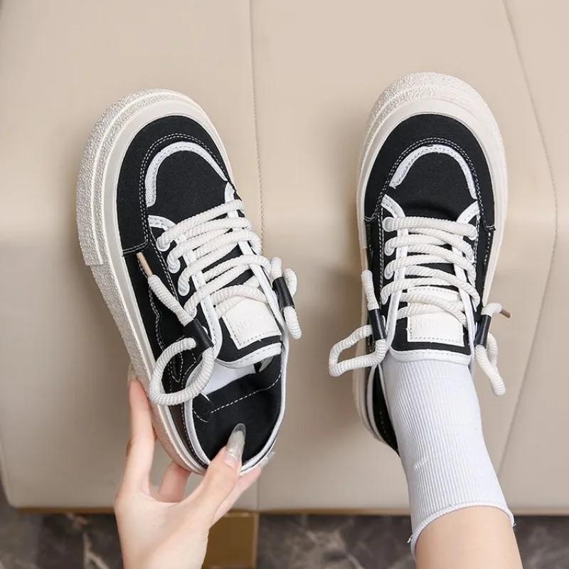 Móda 2024 Podzim Nový Dámské Boty Styl Niche Design Neformální Retro Sportovní Boty na Silné Podrážce Všestranné Trendy Dámské Vulkanizované Boty