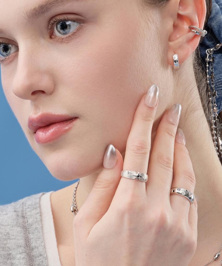 Xanadu Glow Line Ring | Silver