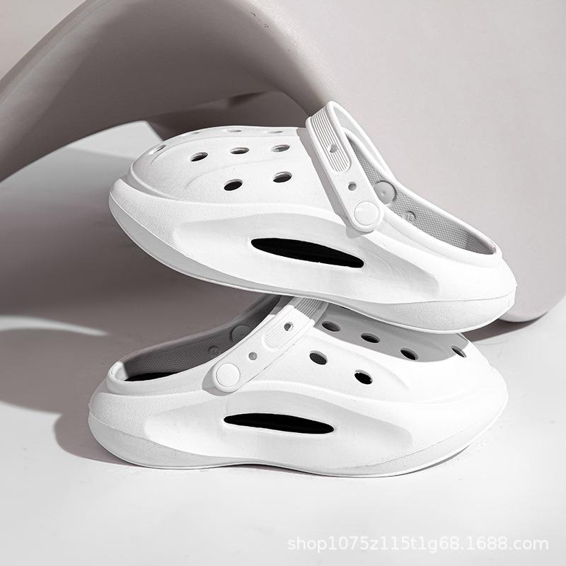 Summer New Hole Shoes for Couples To Wear Casual Non-slip Thick-soled Bag Head Breathable Beach Shoes for