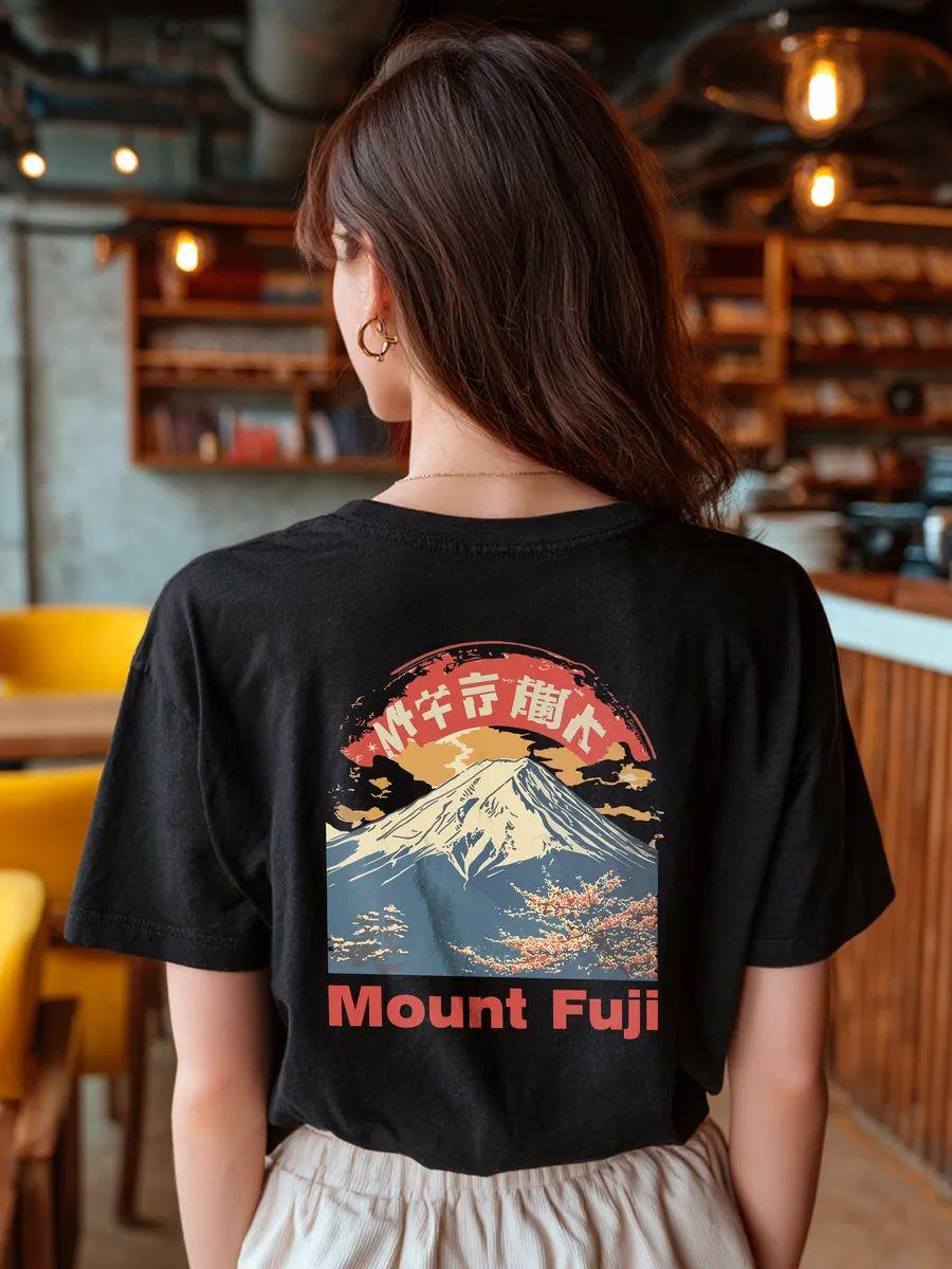 Oversized T‑shirt with Japanese‑style print on the back S