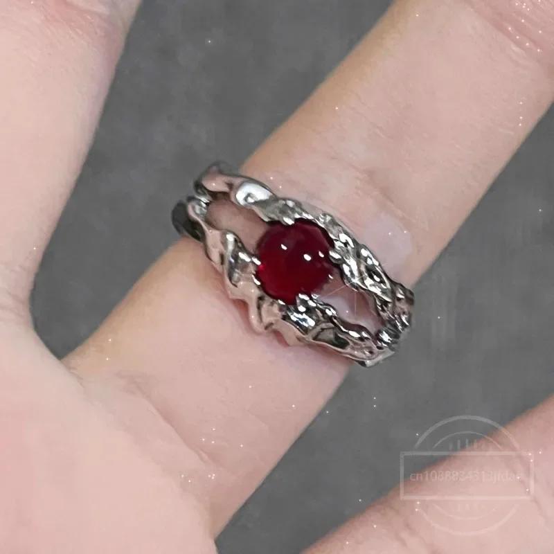 Vintage Irregular Red Crystal Glass Heart Ring Spider Animal Gothic Y2K Creative Jewelry for Women