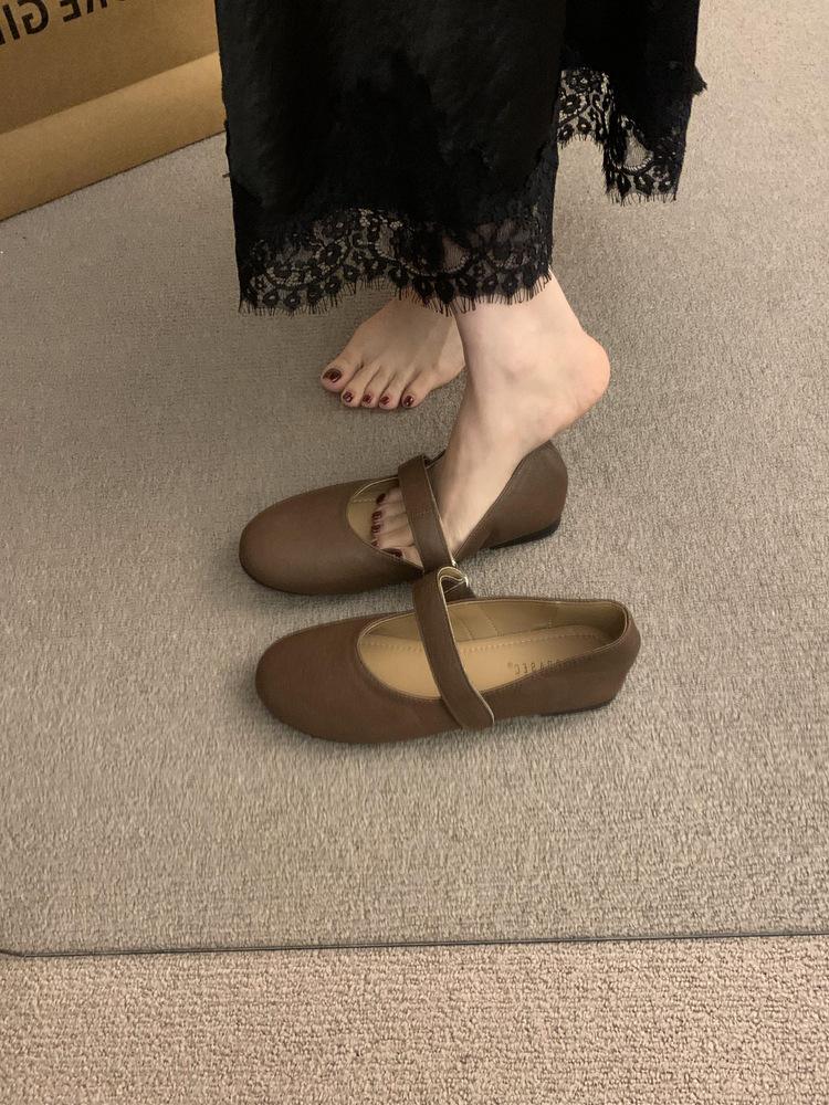 

French retro fashion versatile soft-soled Mary Jane shoes 2025 spring new shallow mouth versatile with skirt flat-soled single shoes 39