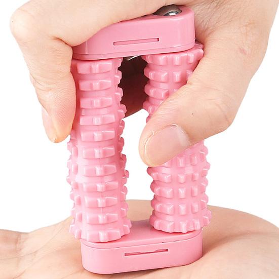 Hand Massager with Steel Ball Physical Therapy Trigger Point Deep Tissue Massager Portable Travel Massage Roller Spiky Grippie Stim Fidget Toy