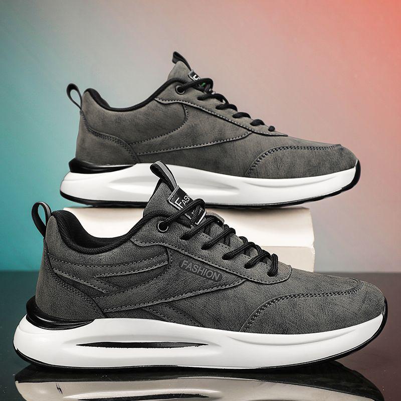 Men's Waterproof Non-slip Leather Work Shoes - Wear-resistant, Casual Fashion Sneakers for Autumn Construction.