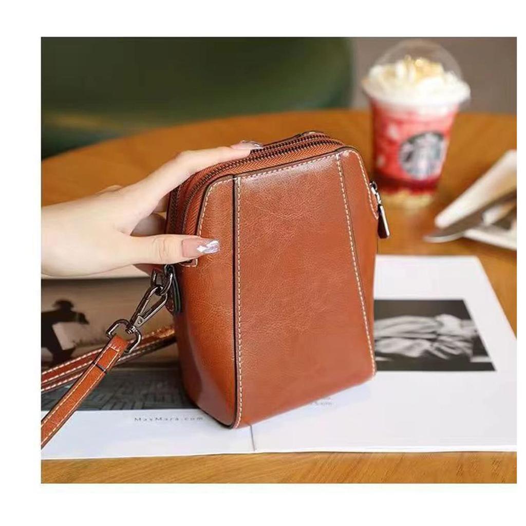 Bearneko Women's Genuine Leather Shoulder Bag, Lightweight, Crossbody, Wallet Bag, Small, Waterproof, Smartphone Pouch, Fashionable Gift for Women