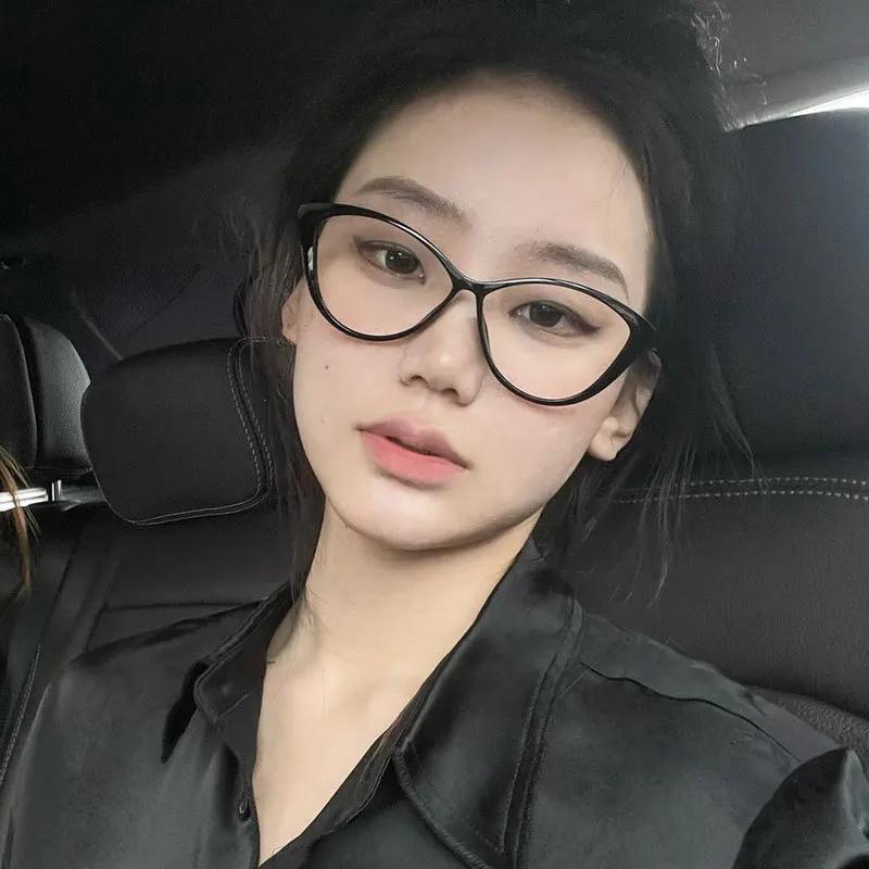 Fashion Classic Cat Eye Glasses Women Men PC Frame Anti-UV Blue Rays Glasses Computer Goggles Eyeglasses Eyewear Vision Care