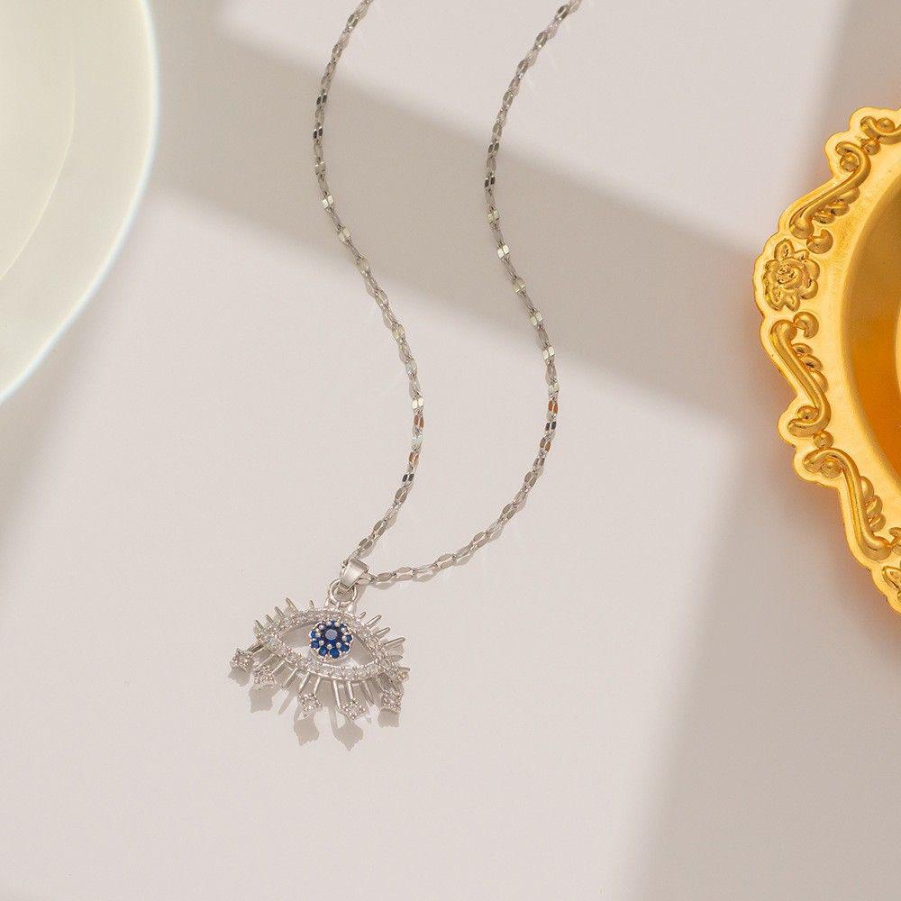 European & American Devil's Eye Blue Zircon Clavicle Chain Necklace: Luxurious Women's Fashion with Elegant High-End Appeal