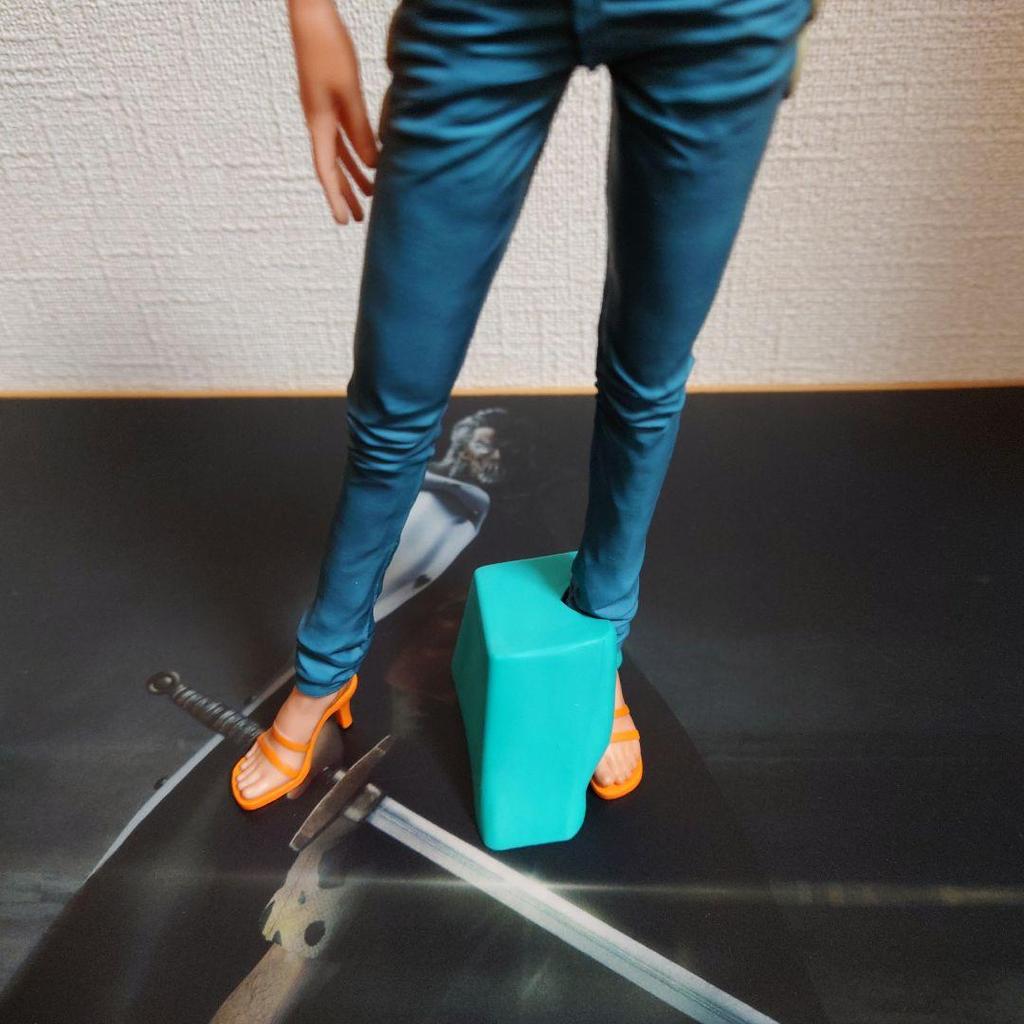 [USED] One Piece Nami Figures (3 Figures)