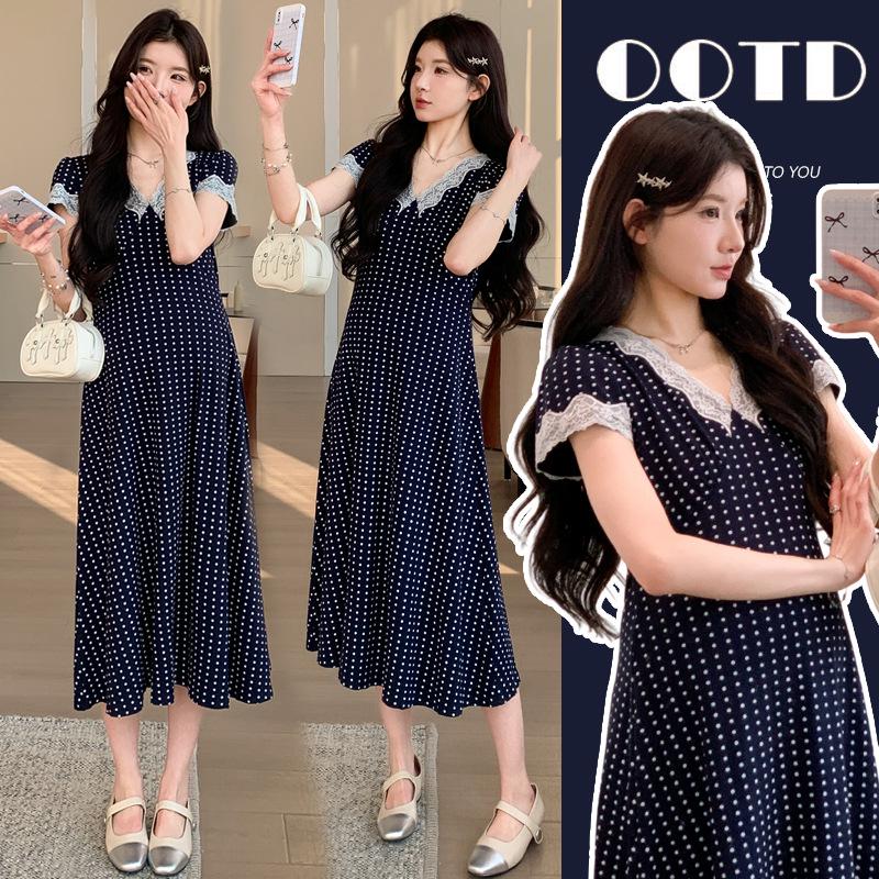 Polka Dot Stretchy Knit Maternity Dress, V-Neck High-Waist Slimming Design Large