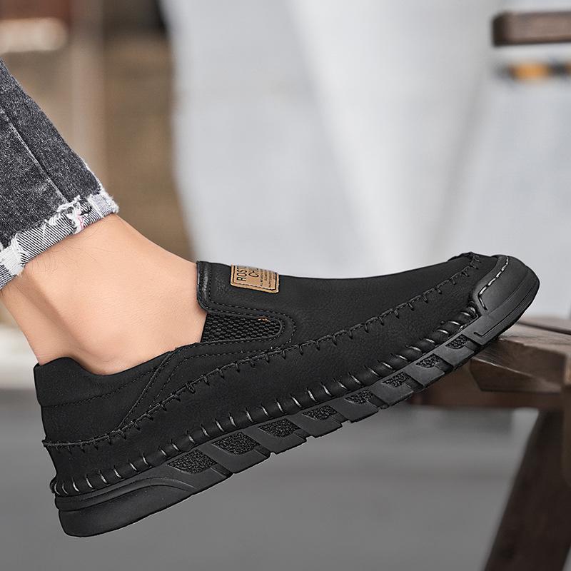 Men's Large Size Non-Slip Soft Sole Leather Loafers for Autumn, Size 45-46