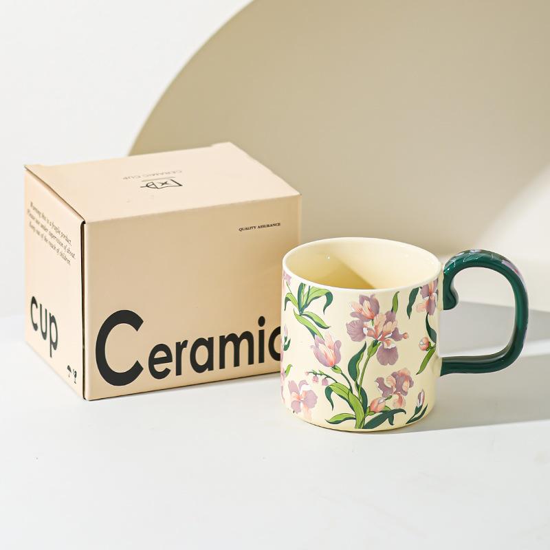 

Retro light luxury cup Iris water cup Camellia large-capacity ceramic cup Ceramic mug gift box Couple 301-400ml