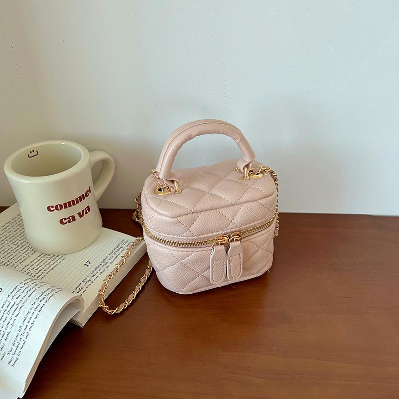 2025 Spring and Summer New Product Portable Mini Bag Rhombus Small Fragrant Wind Chain Bag Versatile Single Shoulder Crossbody Lipstick Small Bag
