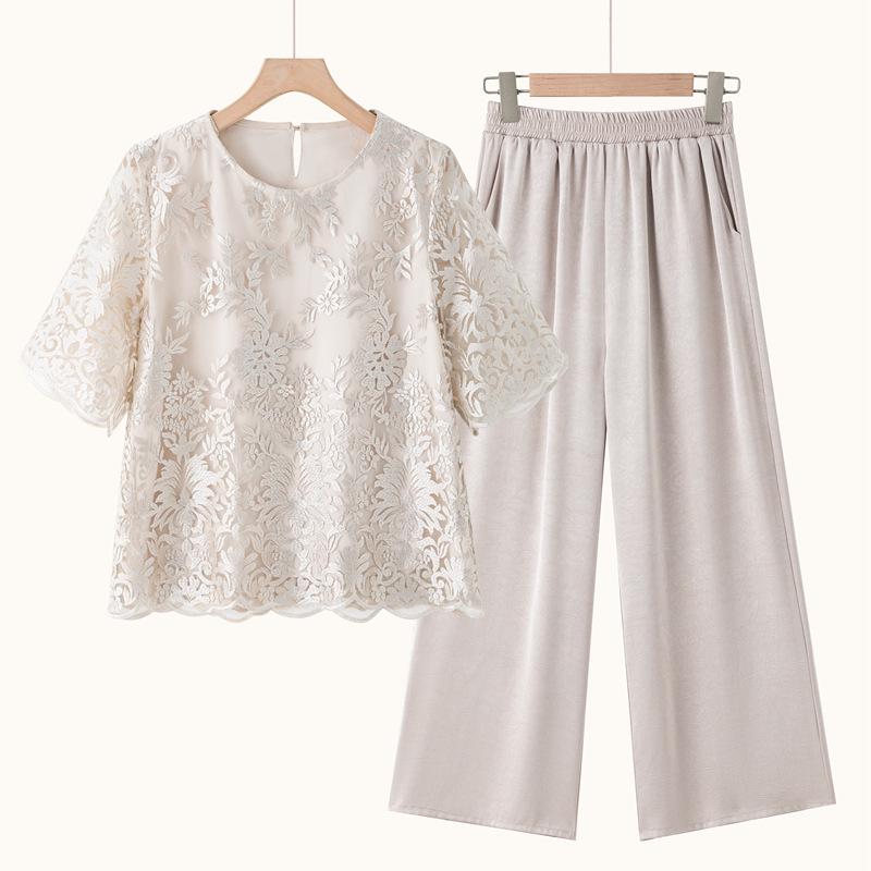 

Elegant Two-Piece Summer Set for Moms 2026: Stylish Tummy-Covering Lace Outfit for Middle-Aged Women 3XL (120-135 lbs)