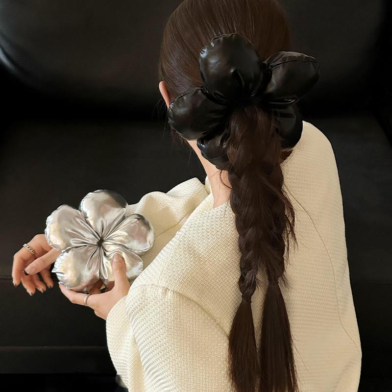 Cotton Filled Large Silver Flower Large Intestine Ring Personalized Fashion Versatile Hair Ring High End Hair Accessories