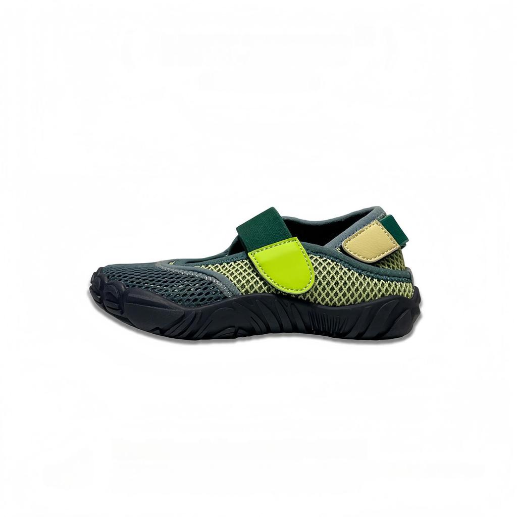 Kids' Lightweight Non-Slip Summer Sandals - Soft-Soled Barefoot Shoes for Boys & Girls Outdoor Adventures