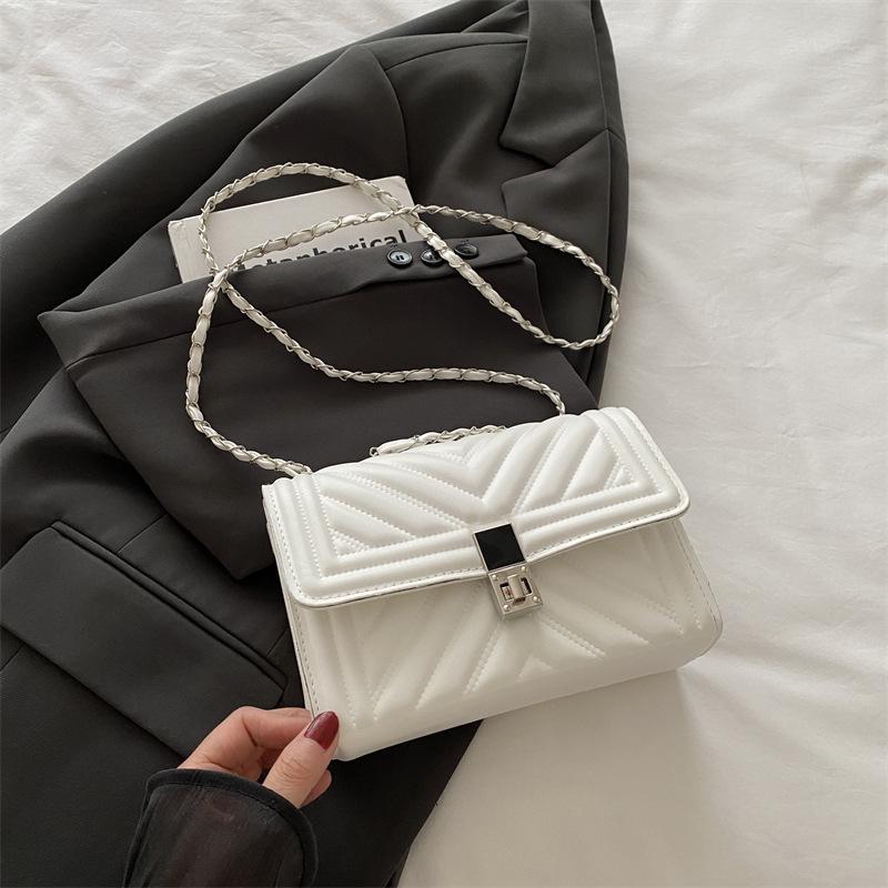 

ummer new trendy fashion chain versatile high-quality texture diamond niche bag women s shoulder messenger bag белый