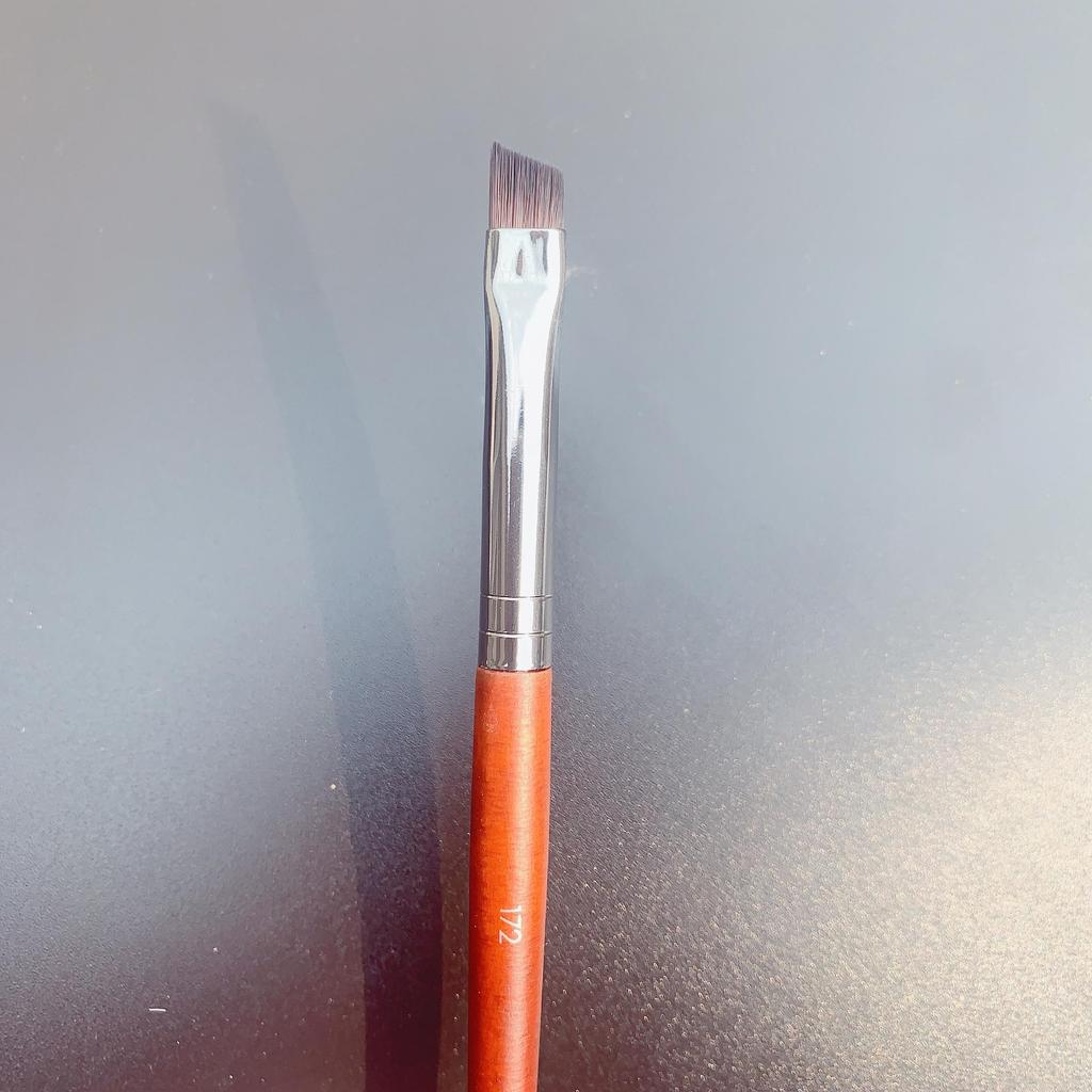 M Series Makeup Brush Set: Powder, Blush, Eyeshadow, Nose, Eyebrow, Blending, Contouring Brush.