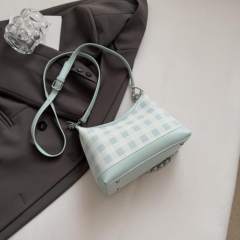 Premium foreign style small bag women's 2025 new summer versatile shoulder armpit bag commuter super fire bucket bag