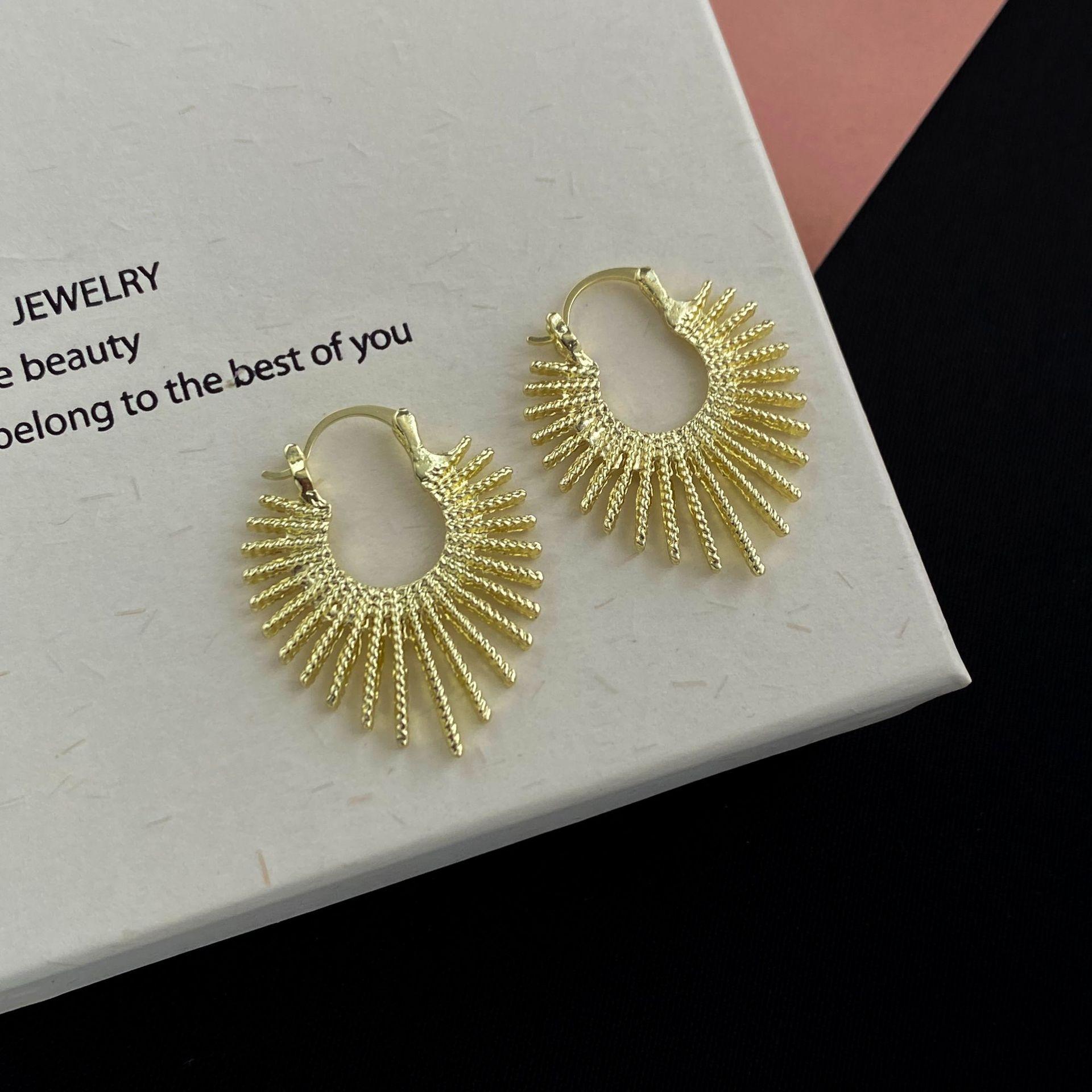 Leaf Texture Women s Style Linear Shape Hoop Heart Earrings Button Earrings