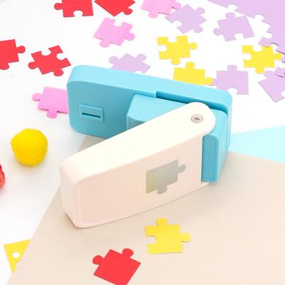 3.8cm Puzzle Making Artifact Puzzle Punching Machine DIY Simple Homemade Photo Embossing Machine Homemade Photo Puzzle