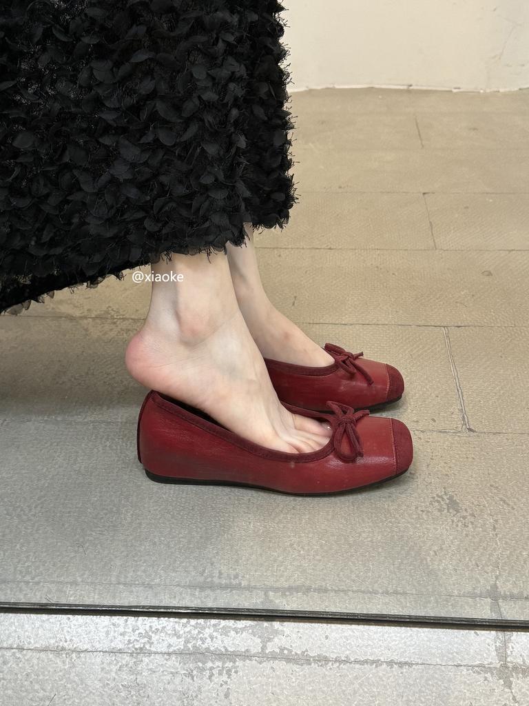 Inner height increase French retro flat ballet shoes 2025 shallow mouth gentle evening soft sole red single shoes Doudou shoes