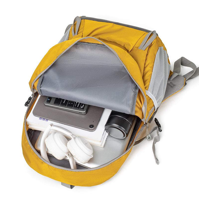 Hiking and Mountaineering Bag Breathable and Pressure-reducing Multi-function Camping Sports Bag Water-proof Short Trip Backpack