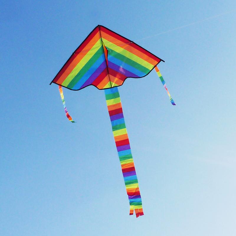 עפיפון דלתא גדול לחוף למבוגרים ולילדים קל מאוד להעפה למתחילים מגיע עם ידית עפיפון ומיתר 100 מטר