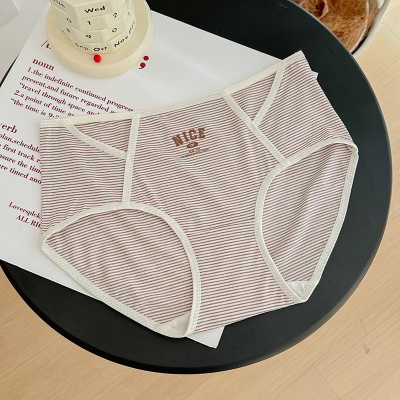 

Нижнее белье в полоску, женские трусики, антибактериальные, не оставляющие следов, удобные трусы со средней талией One Size