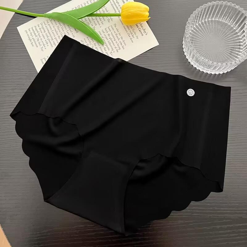 Women's Seamless Ice Silk Underwear Hipster No Show Invisible Panties Ice Silk Stretch Underwear Bikini Underwear Panty Briefs