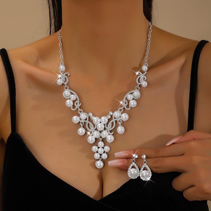 Elegant Pearl Crystal Flower Necklace Earring Set Alloy Jewelry Bride Wedding Party Chic Accessory